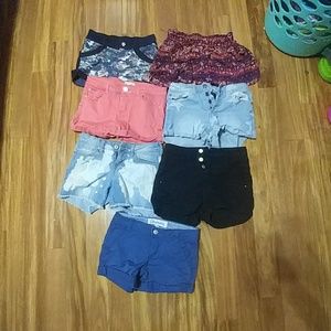 Bundle of shorts